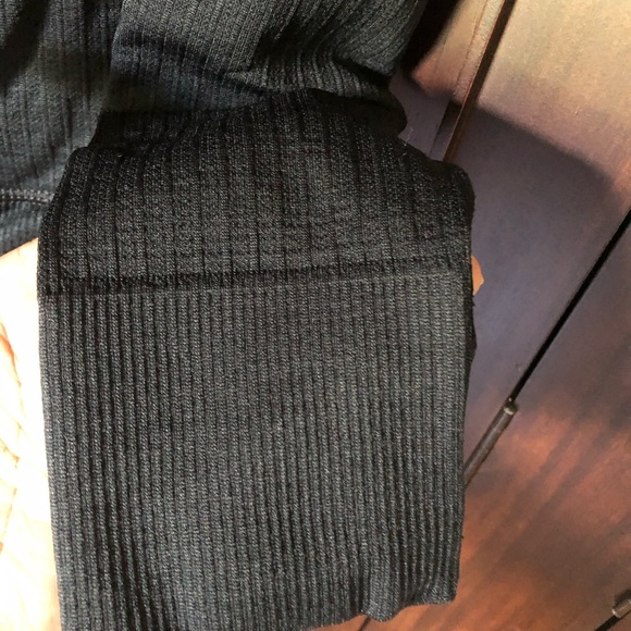 Lululemon Athletica Relaxed Fit Ribbed Black Half-Zip Pullover Size 6 NWOT - Picture 8 of 13